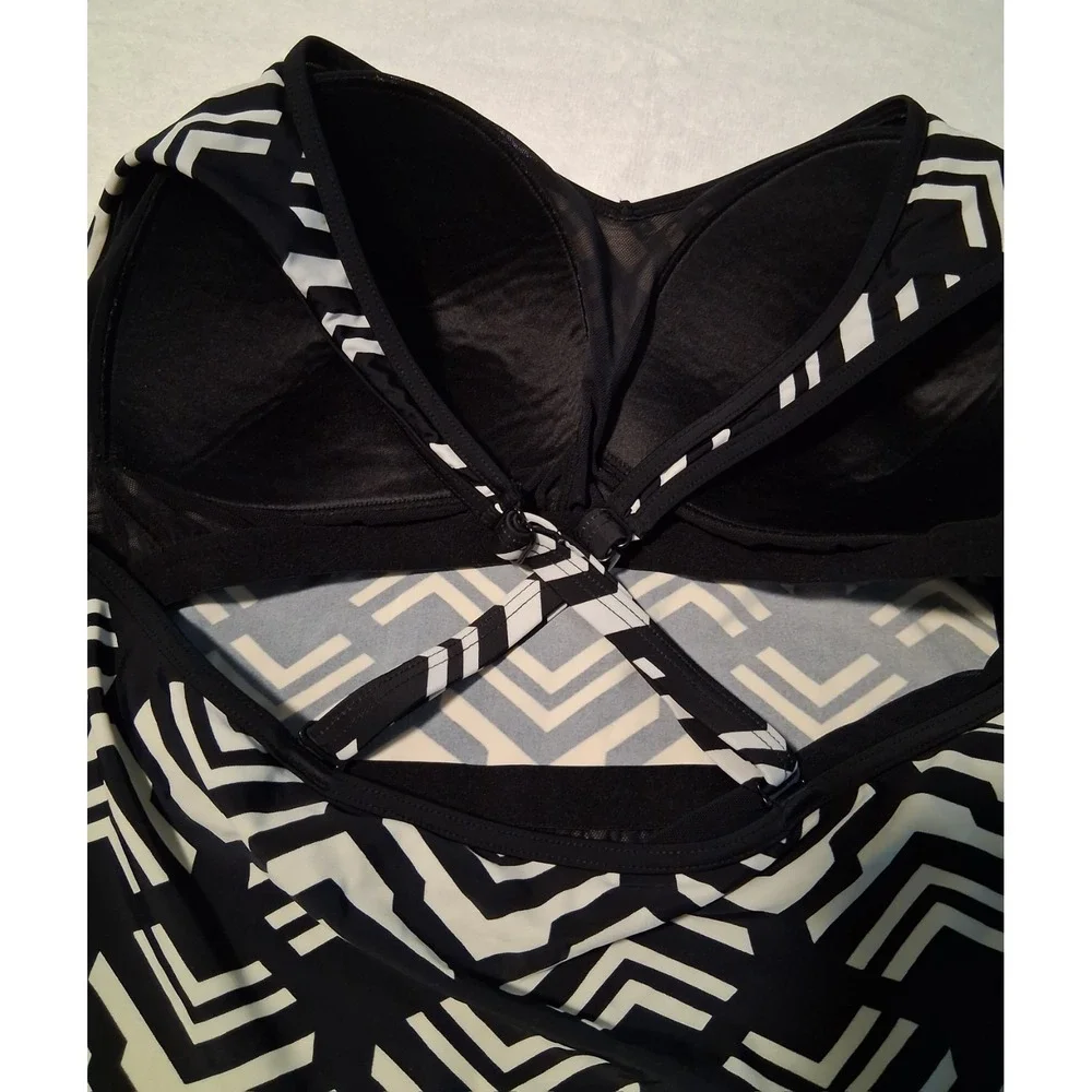 Lane Bryant Black White Swim Tankini Adjustable Straps Women's Size 26